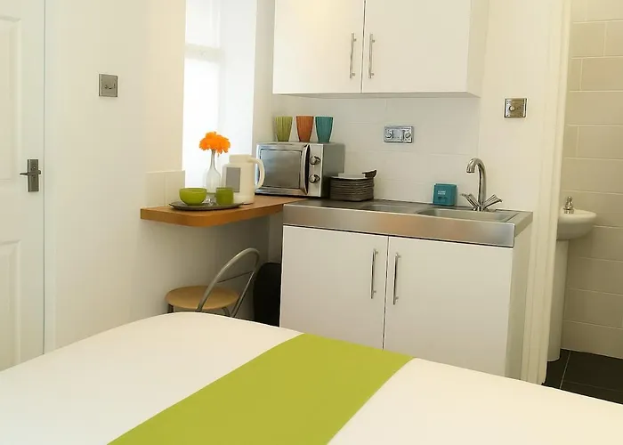 The Bolt Hole -mini アパート ヨーク